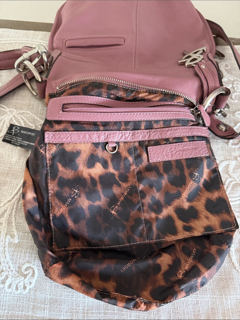 B Makowsky Dusty Rose Leather Crossbody Bag with Keyring Charm - Picture 16 of 16